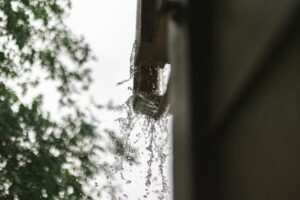 gutters maintenance